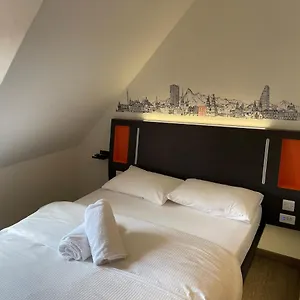 Easyhotel Limmatplatz Цюрих