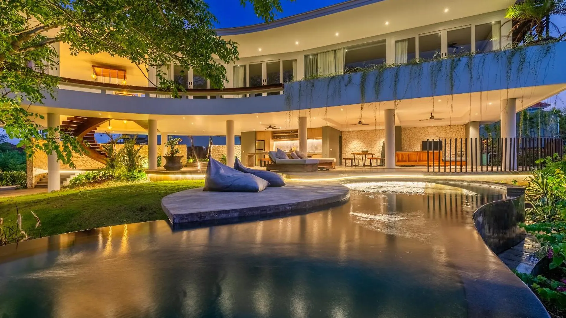 Damai Villa Ungasan  Ungasan (Bali)